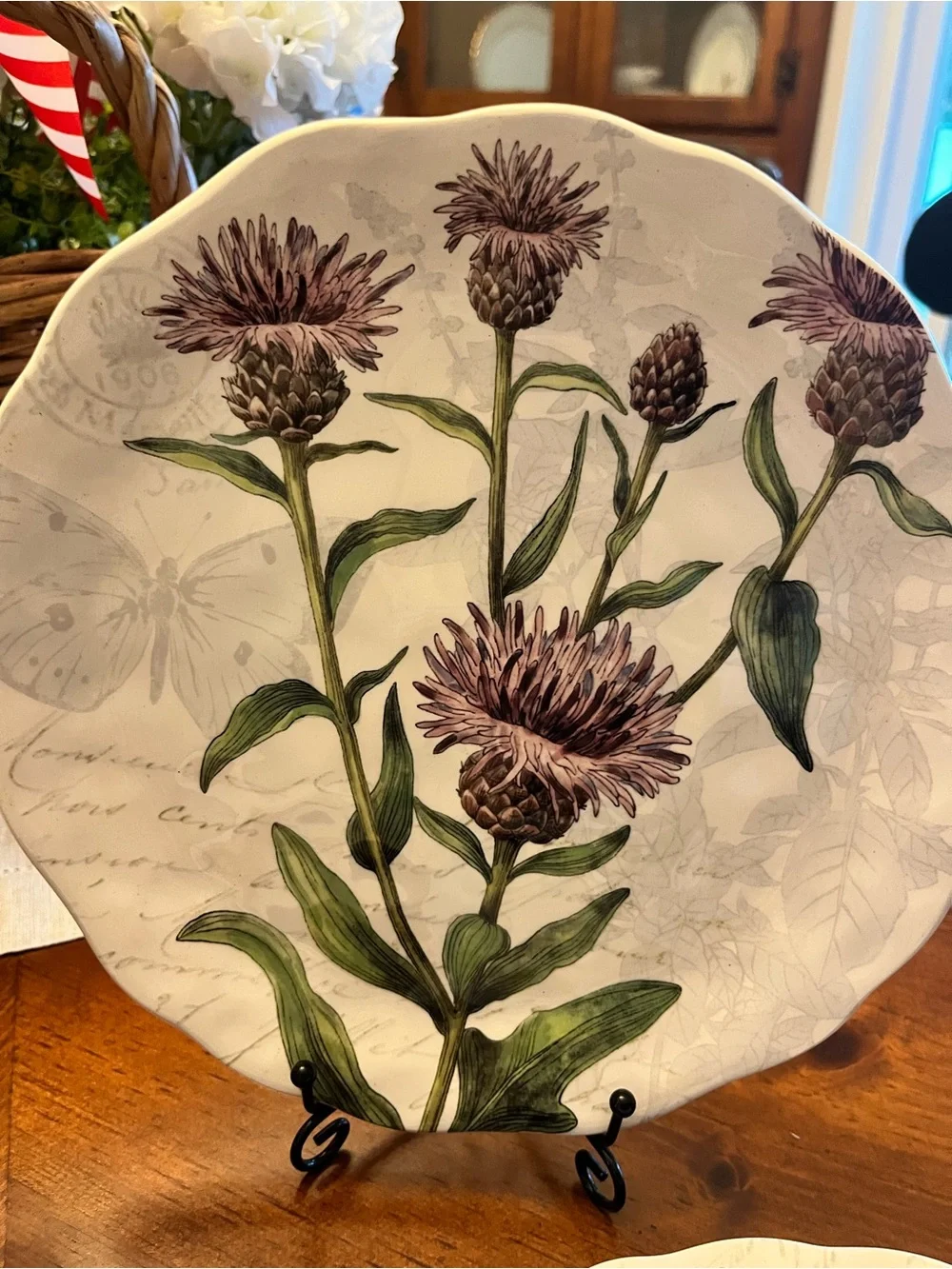 New in Box Pier One Botanical Floral Decorative Salad Plates - Set of 4 9”
